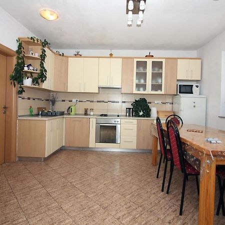 4 Bedroom Apartment In Тисно Екстер'єр фото
